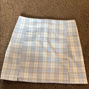 White and blue plaid skirt